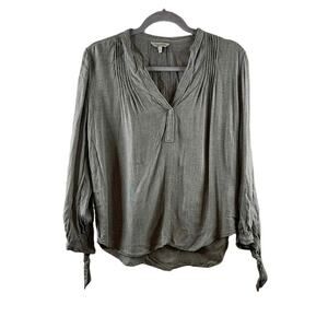 Lucky Brand Women's Grey Blouse Size Petite Small